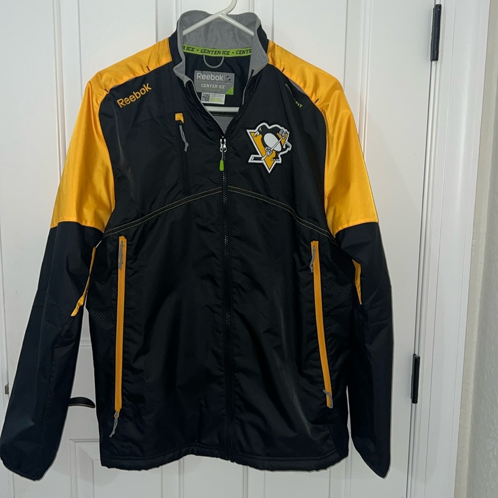 Men’s small Reebok Center Ice, front zip windbreaker.